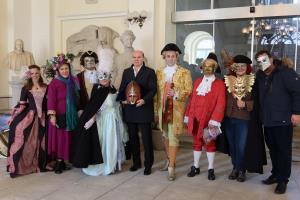 V Piranu je pust že prevzel oblast 2